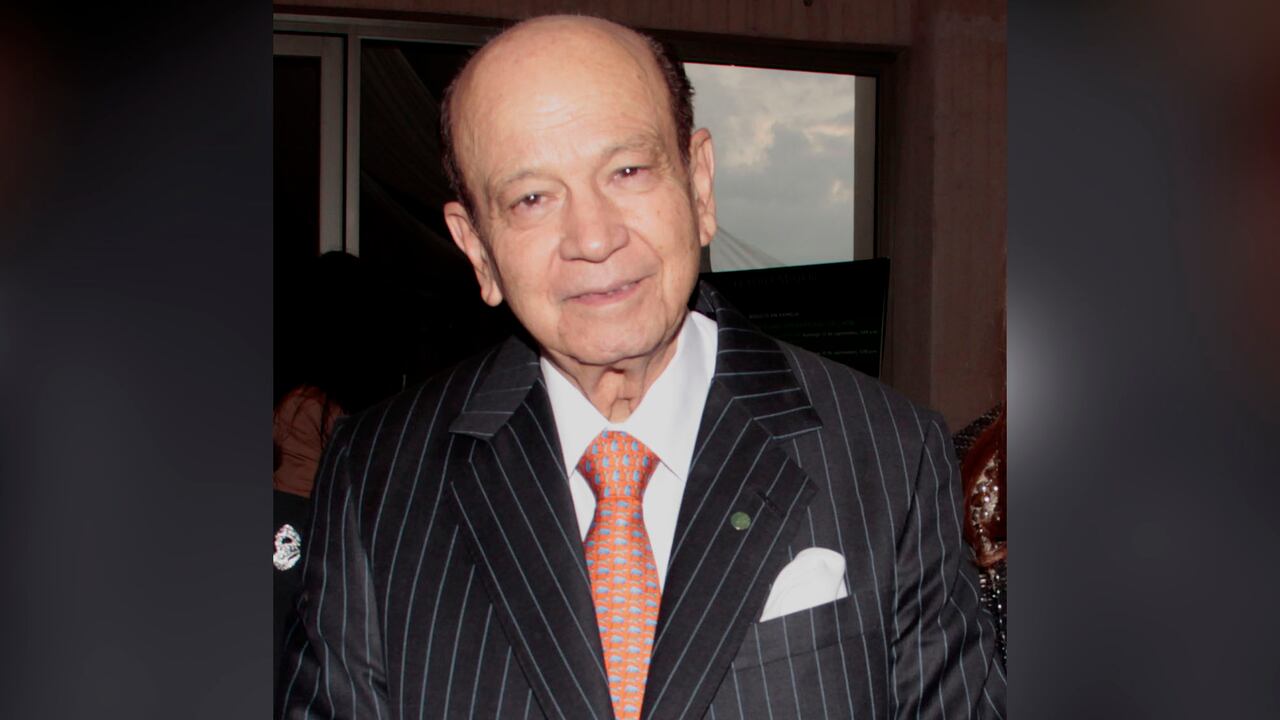 El doctor Carlos Santiago Uribe falleció este domingo.