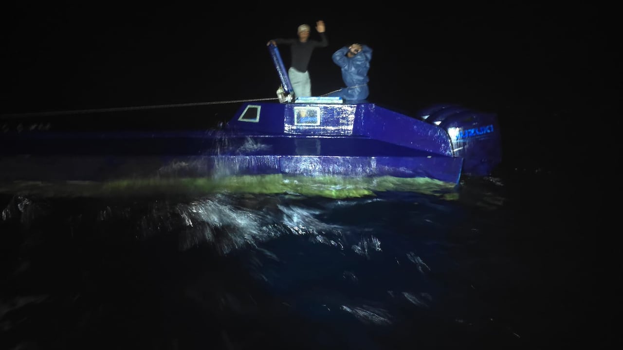 Armada interceptó 2 semisumergibles con más de 5 toneladas de cocaína en el Pacífico