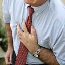 El masaje cardio-respiratorio y el uso de un desfribilador, una vez presentado el infarto, eleva las posibilidades de sobrevivir de una persona.