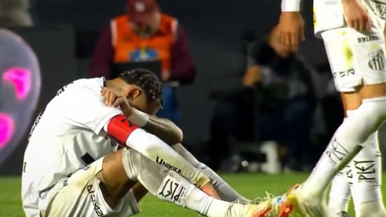 Neymar rompe en llanto tras dolorosa derrota ante Vasco da Gama por la liga de Brasil