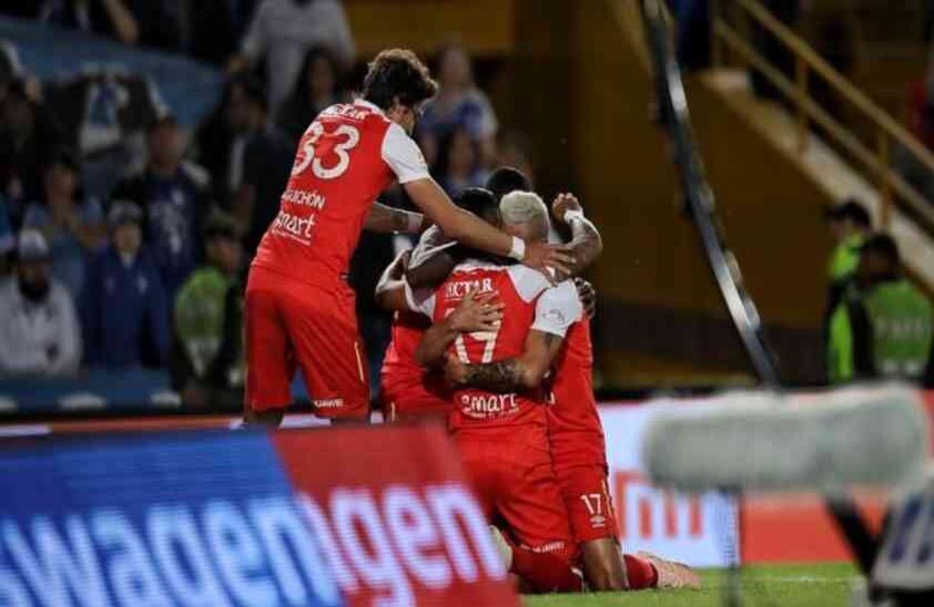 El equipo cardenal ganó 3 a 0 con un triplete de Wilson Morelo.