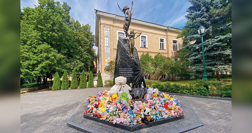 Monumento a los niños caídos. Rusia los mató.