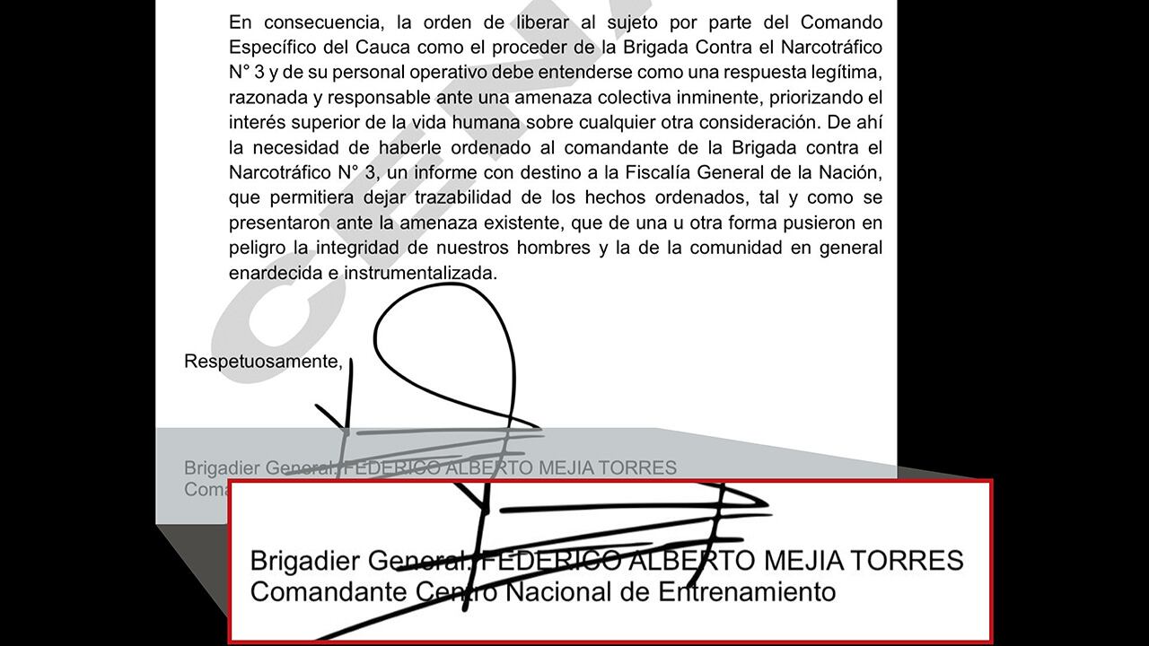 El general Federico Mejía firmó un documento en el que admitió que el Comando Específico del Cauca, que él lideraba, sí ordenó liberar a un presunto traficante de cocaína. 