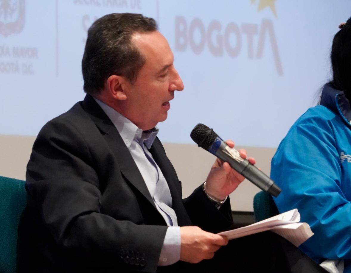 La Secretaría Distrital de Salud de Bogotá en jornadas de inspección de estado de alimentos.