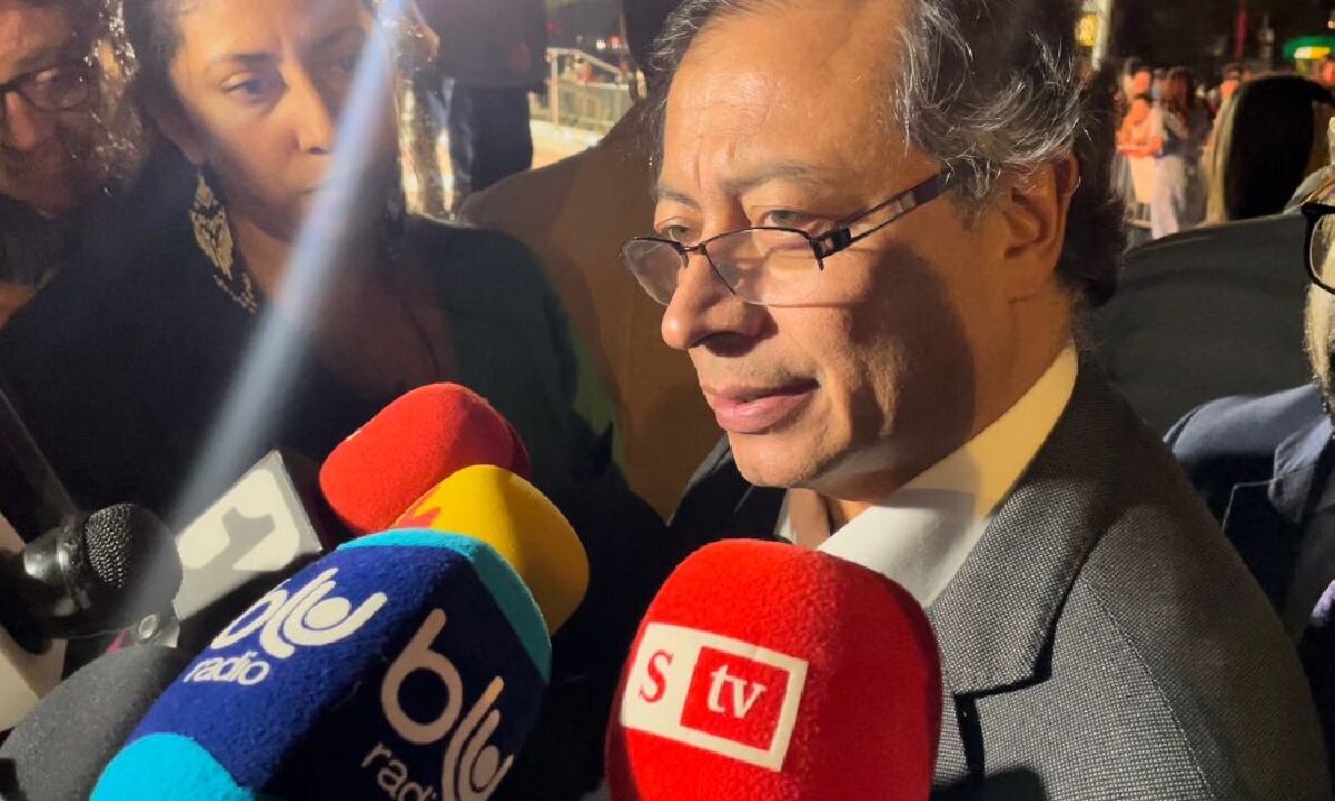 Presidente Petro responde a cuestionamientos sobre acercamientos con líderes de la 'Segunda Marquetalia'