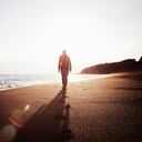 Caminar es una de las principales actividades.