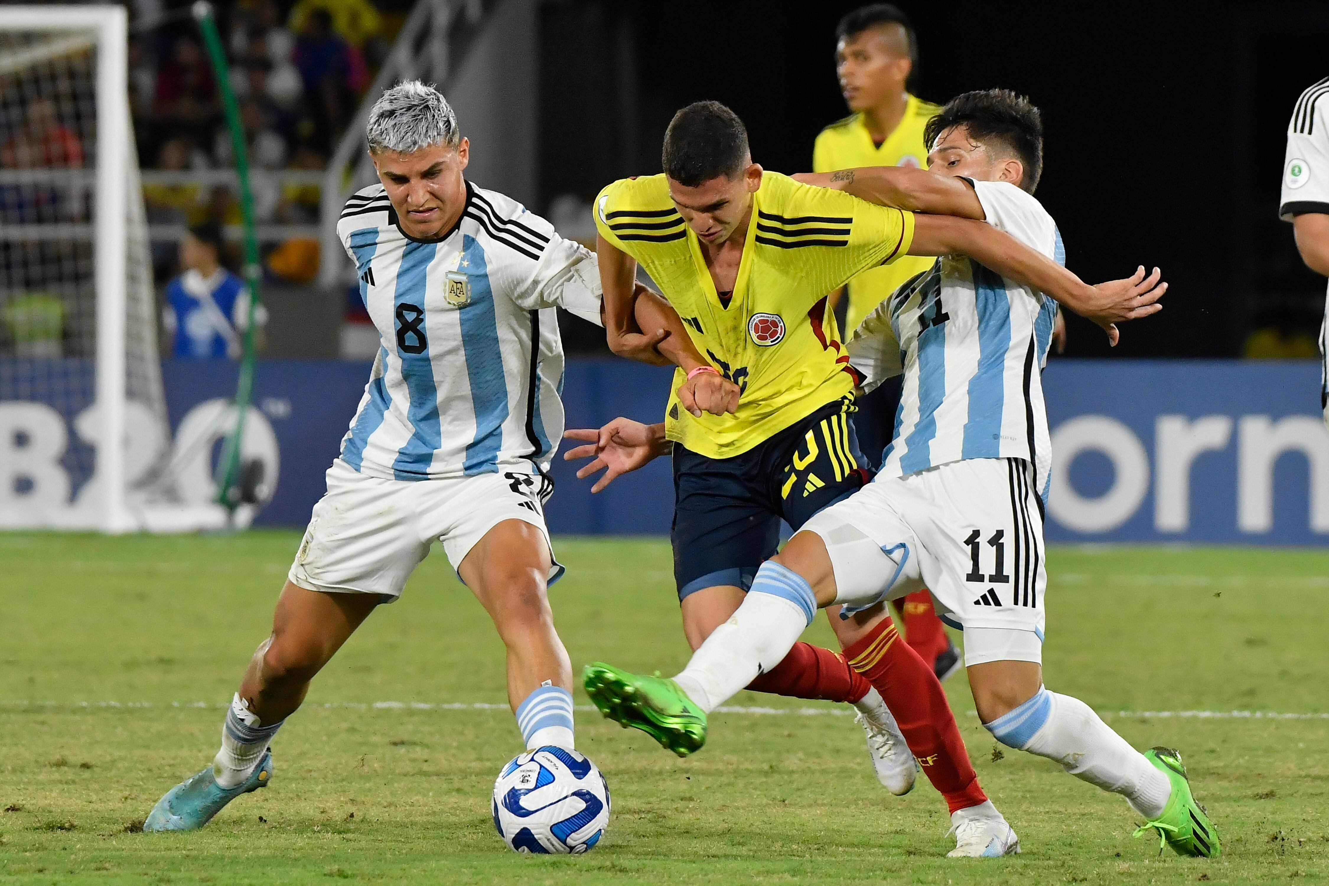 Colombia (COL) y Argentina (ARG) en partido como parte del campeonato CONMEBOL Sub20  Colombia 2023 que se disputa en la ciudad de Cali.