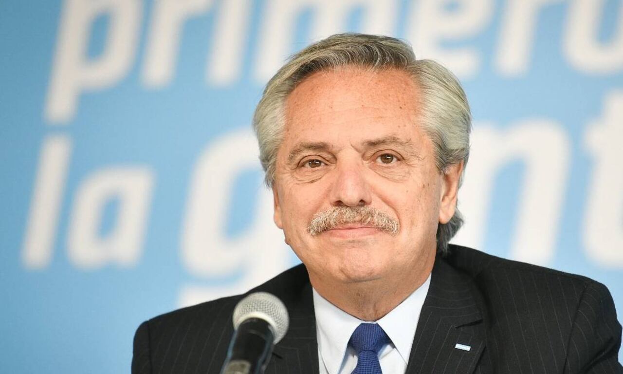 Presidencia de Argentina presentó nuevo impuesto para ganancias inesperadas referidas a exportaciones de alimentos con ocasión de la guerra en Ucrania.