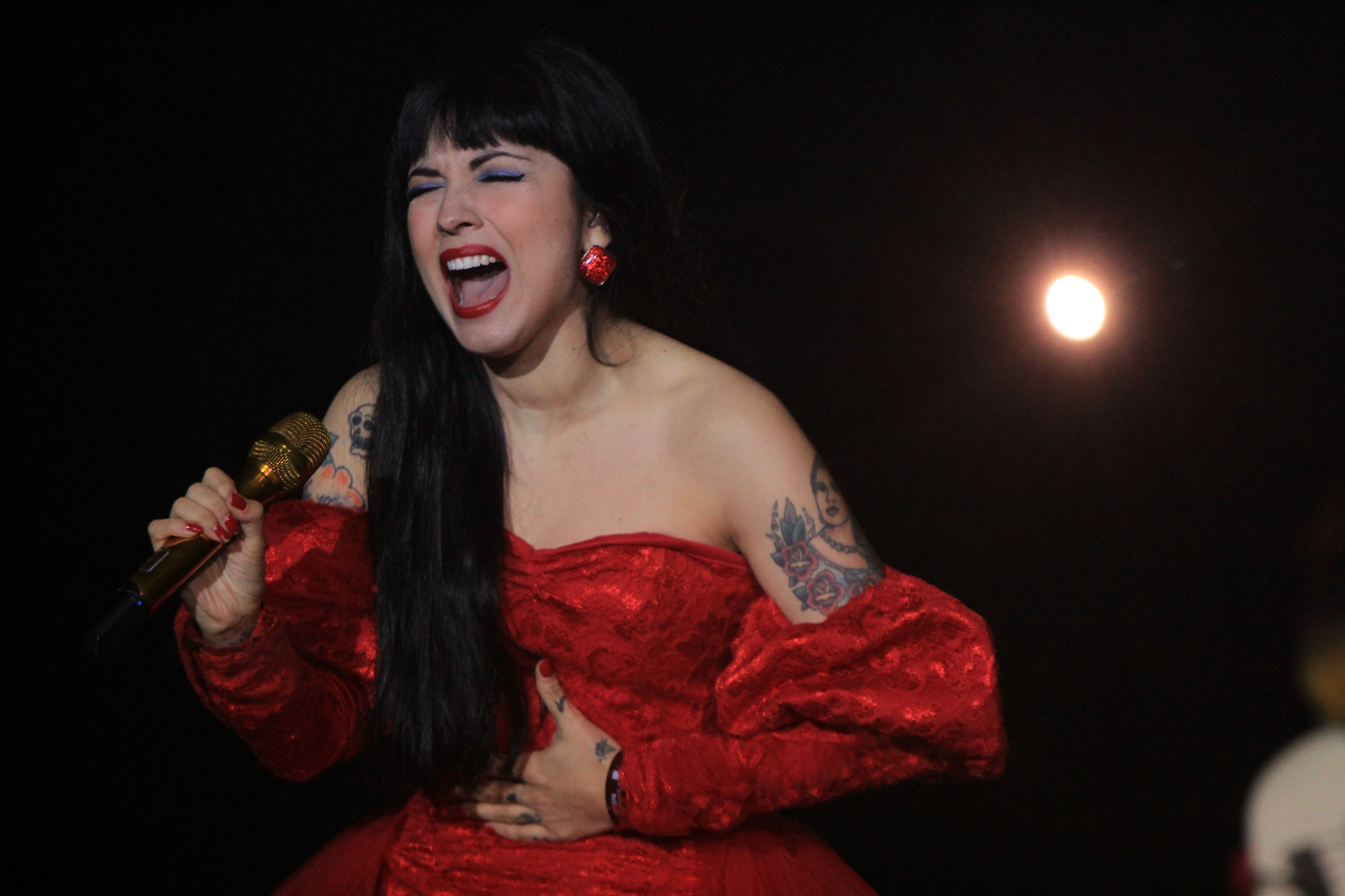 En el Parque Metropolitano Simón Bolívar en Bogotá, Se lleva a cabo el tercer día del festival Rock al Parque 2017 en su edición numero 23. Banda: Mon Laferte (Chile). (Colprensa-Alvaro Tavera).