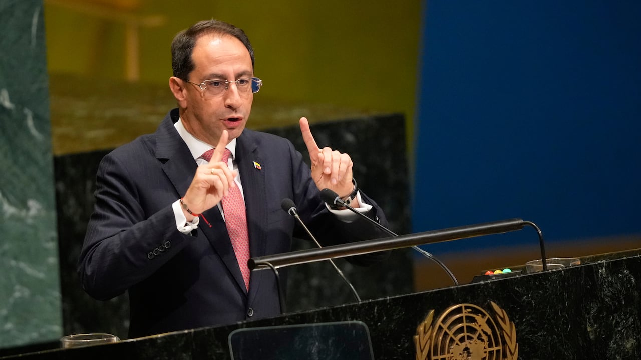 El mandatario colombiano invitó a inversionistas internacionales a mirar a Colombia como un destino para desarrollar nuevos negocios.