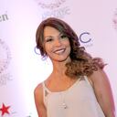 BOGOTÁ, COLOMBIA - 21 DE AGOSTO: La actriz Amparo Grisales asiste a la Sesión Acústica del Latin GRAMMY en el Country Club de Bogotá el 21 de agosto de 2013 en Bogotá, Colombia. (Foto de Carlos Villalón/WireImage)