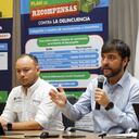 A la derecha Jaime Pumarejo, alcalde de Barranquilla.