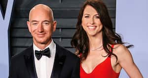 El divorcio fue propiciado por el affaire que Jeff Bezos tenía con Lauren Sánchez, una expresentadora de televisión. Al conocerse la noticia generó un escándalo de marca mayor que humilló a Mackenzie.