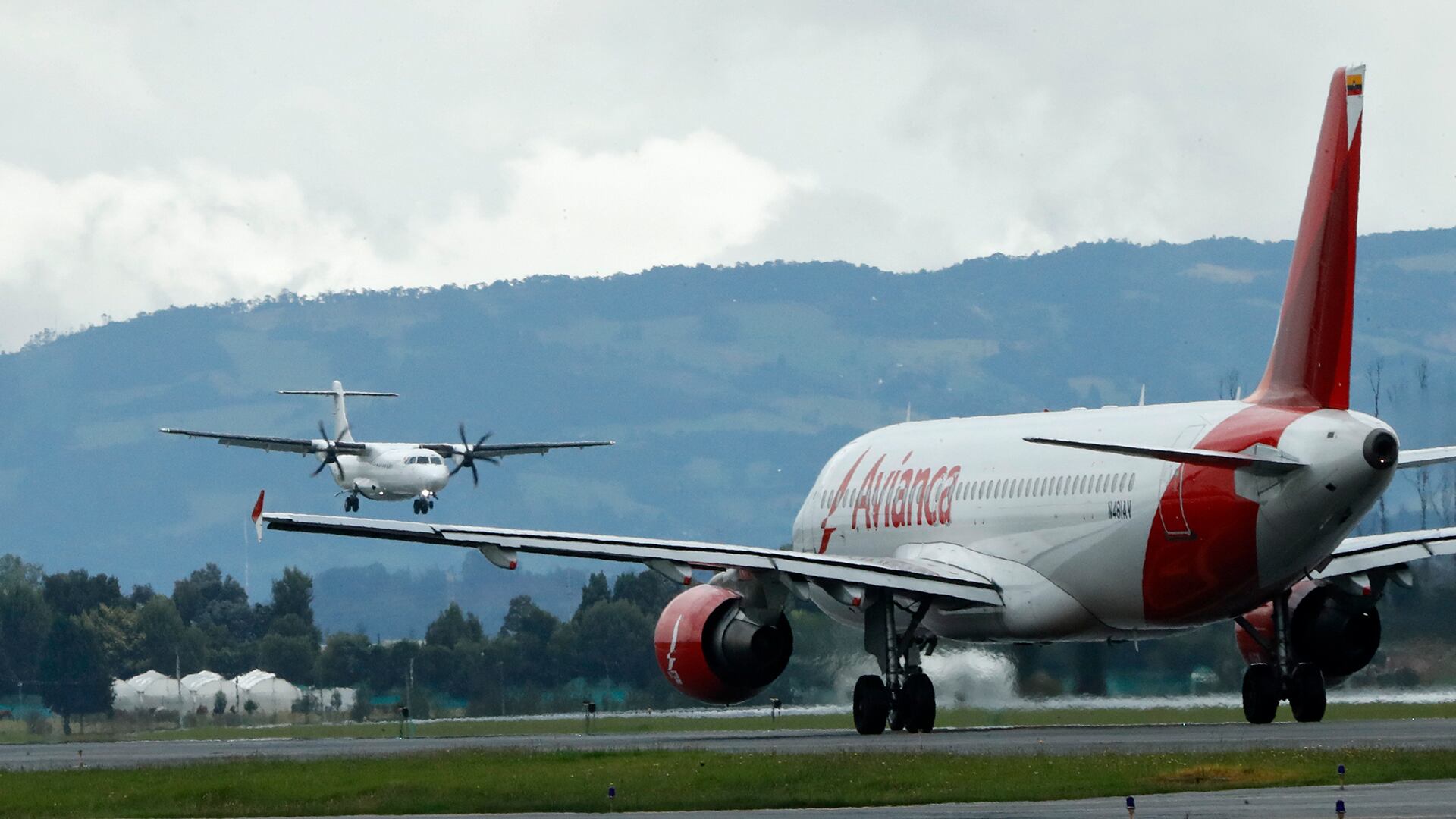 NO USAR, USO EXCLUSIVO MEJOR COLOMBIA, Especial reactivación aérea, aviación, Nuevos Competidores