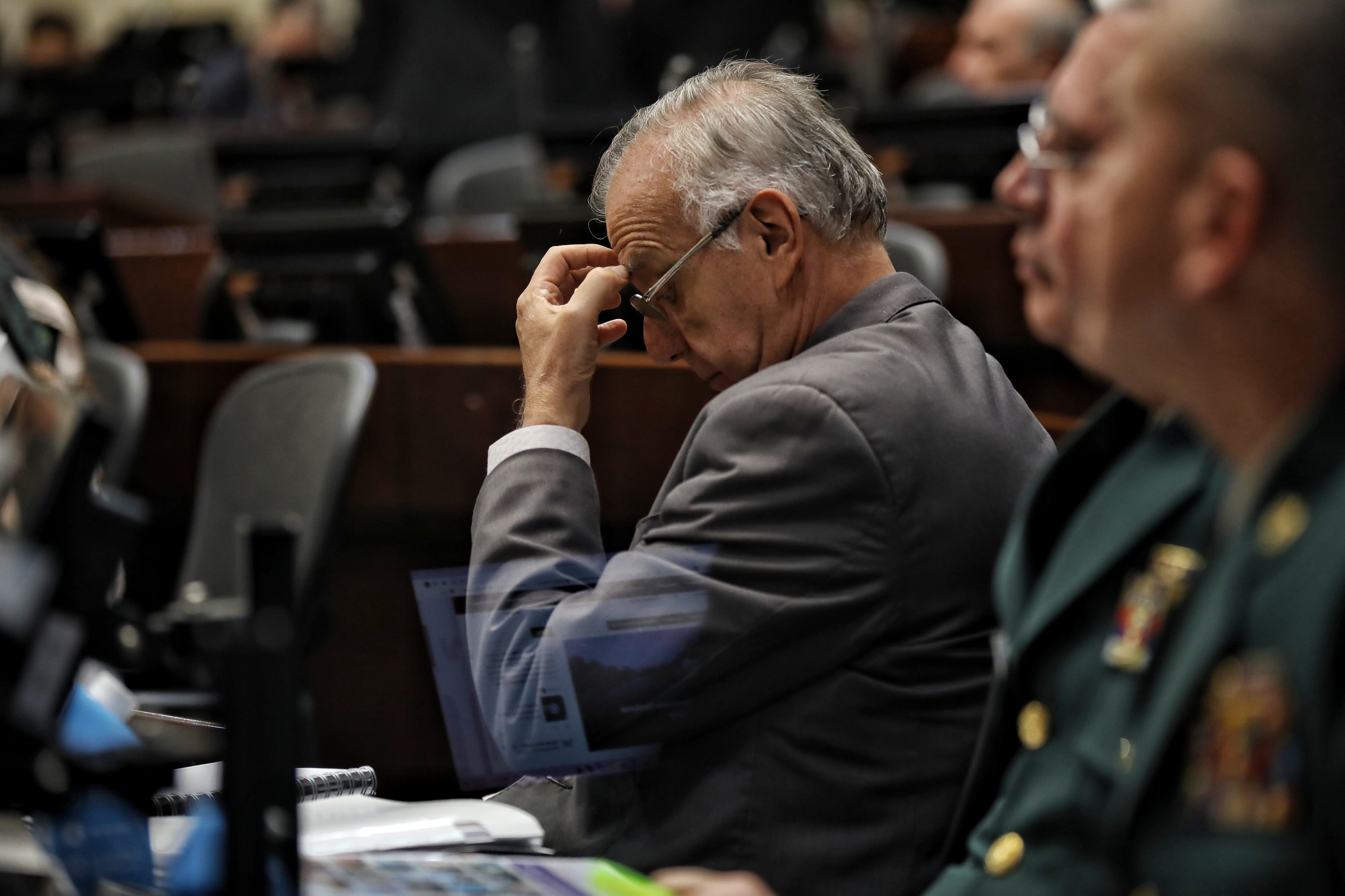 Debate de control político a Ministro de Defensa Iván Velásquez