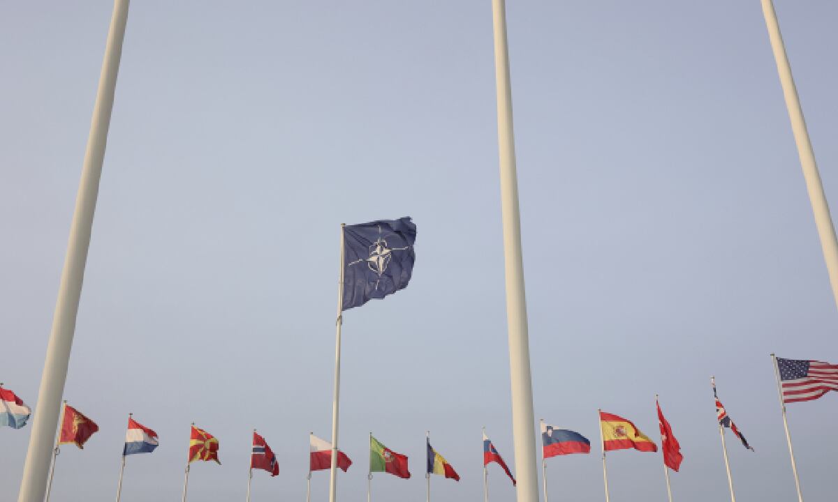 Finlandia estudia posibilidad de adhesión a la Otan sin aspirar a hacerlo de la mano con Suecia.