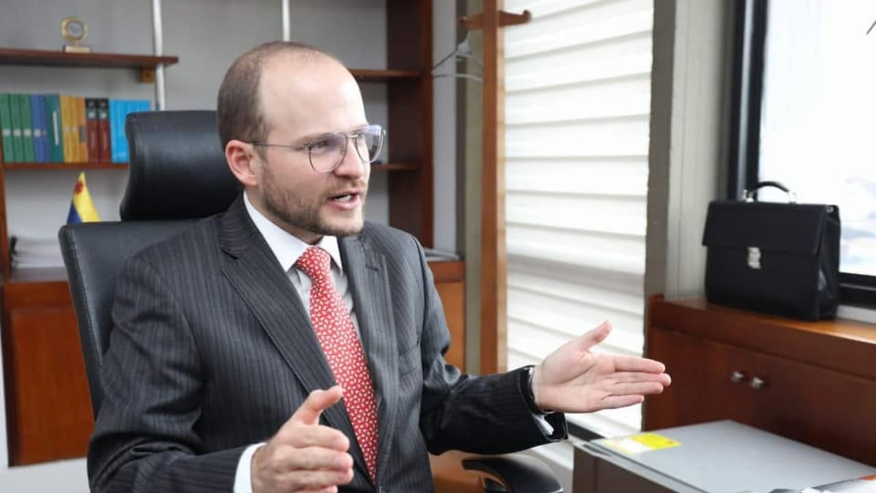 Francisco José Chaux sería el vicecontralor.