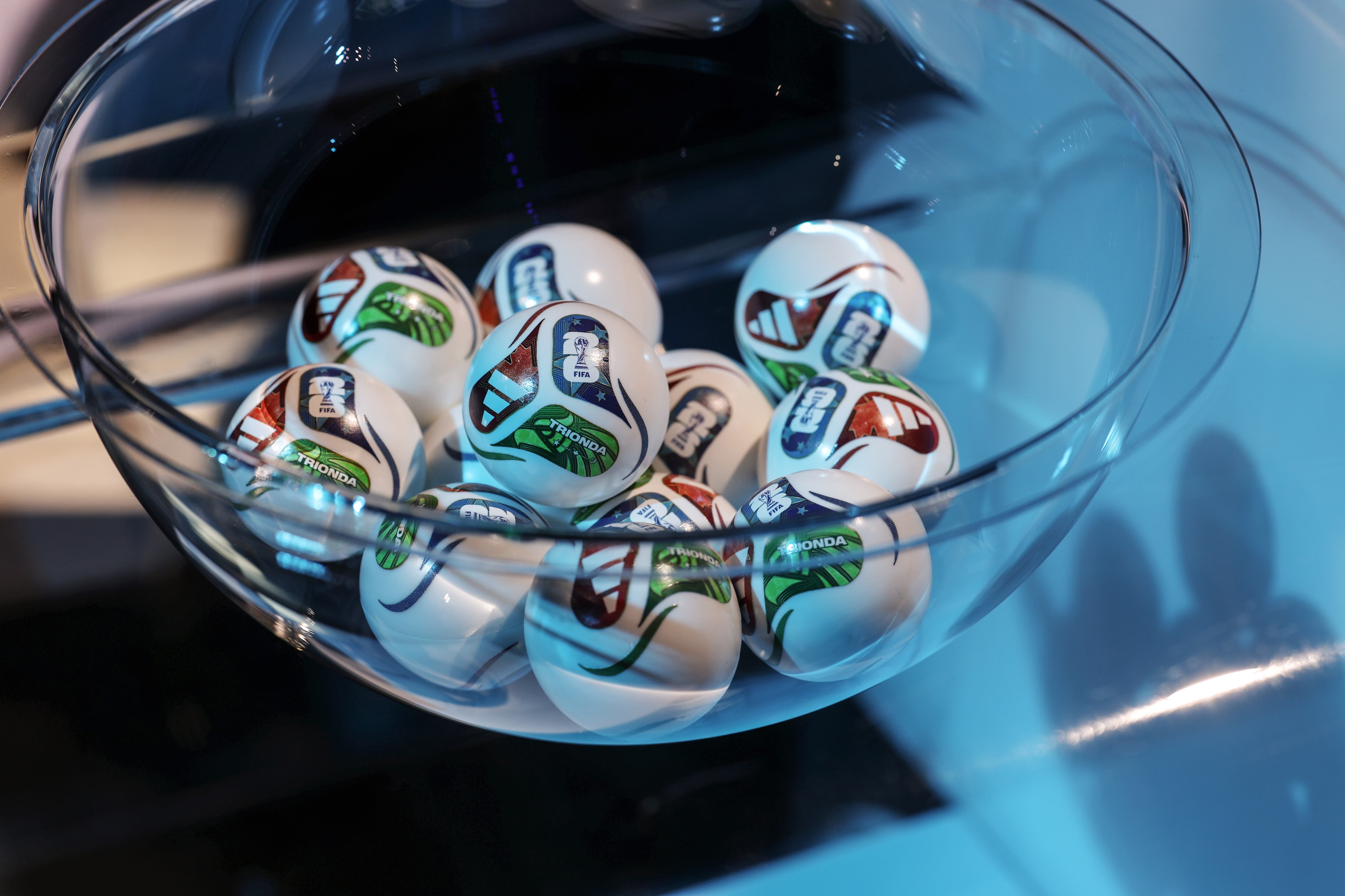 Imagen de las balotas del sorteo de la Copa del Mundo de FIFA 2026, en Washington, D.C., Estados Unidos.