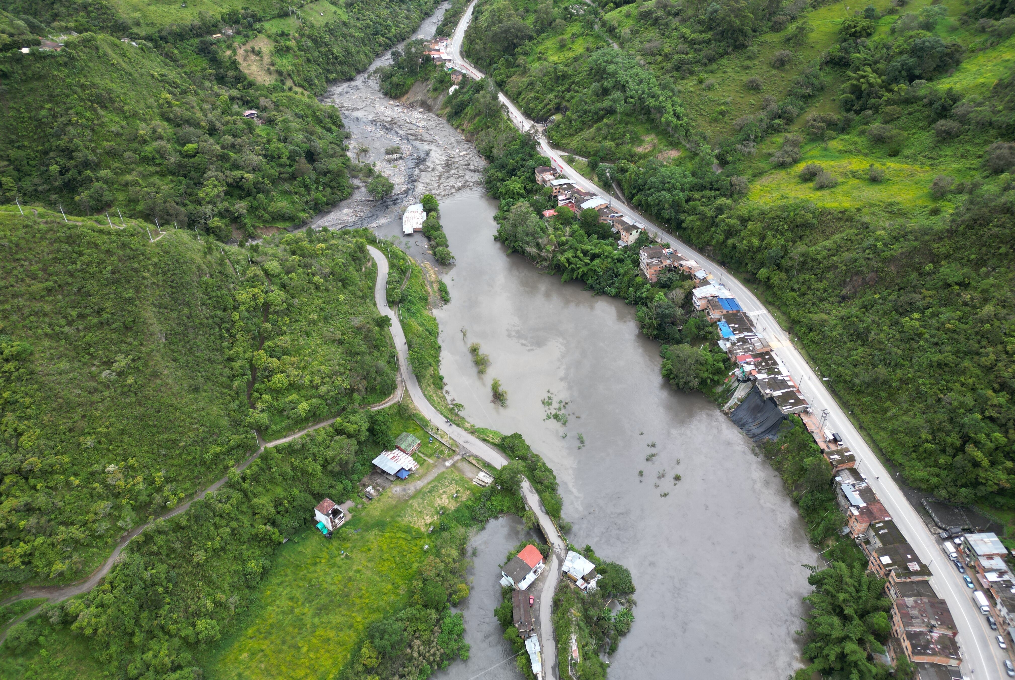 Panorámica de la vía al llano