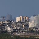 Imagen referencia de la Franja de Gaza durante bombardeo israelí, mientras siguen los combates contra militantes islamistas de Hamás.