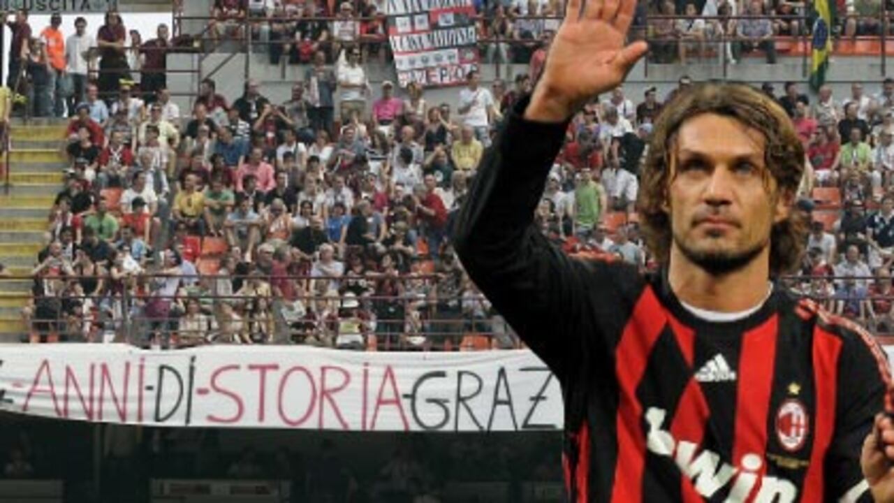 Pese al apoyo de la mayoría en el estadio, la franja más radical chiflóa Maldini porque, como buen caballero, nunca soportó sus excesos. Su hijo Daniel sigue sus pasos