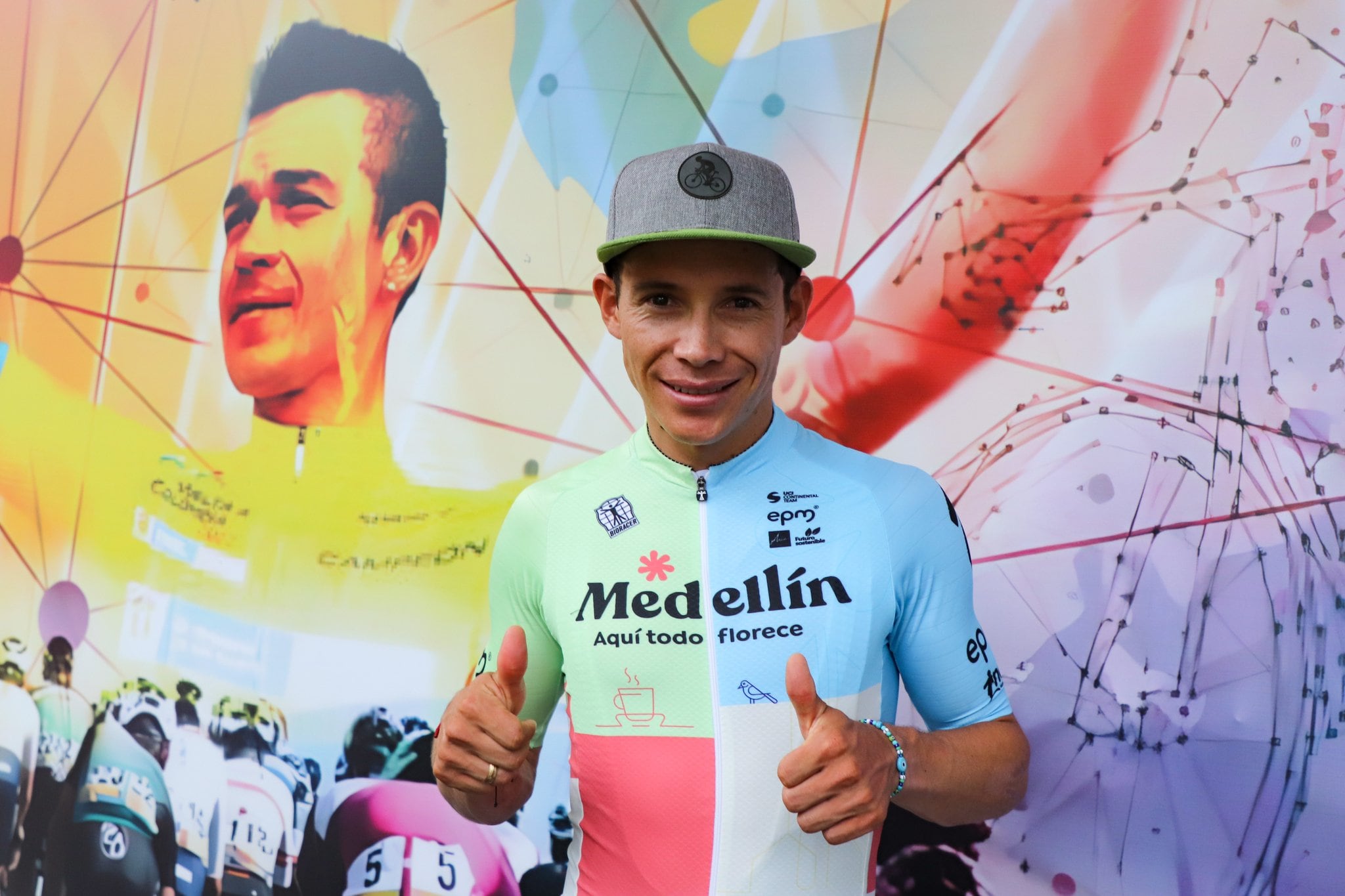 Miguel Ángel López, ciclista colombiano.