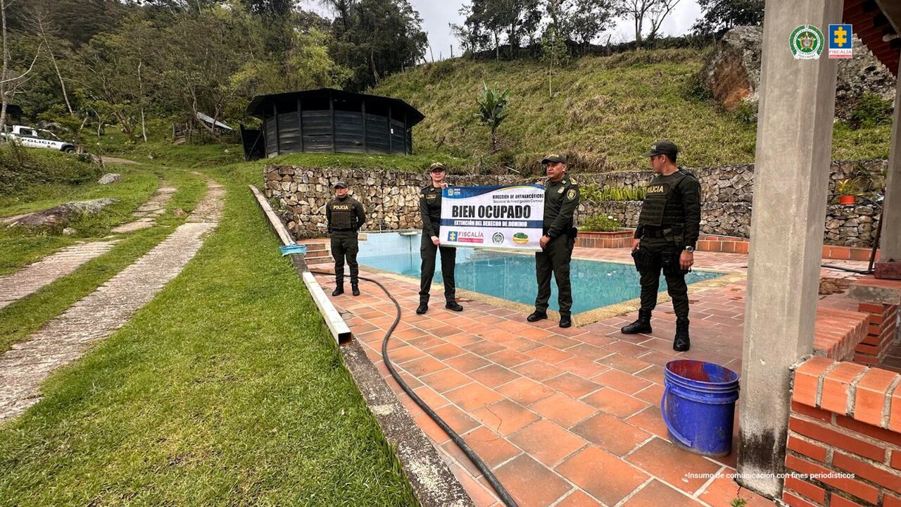 Los bienes superan los 5.000 millones de pesos y habrían sido destinados por la representante legal de una empresa.