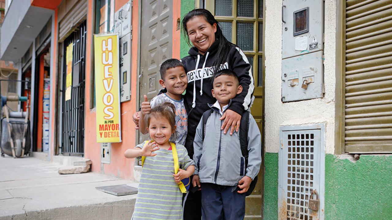 Las transferencias buscan garantizar apoyo económico a poblaciones vulnerables.