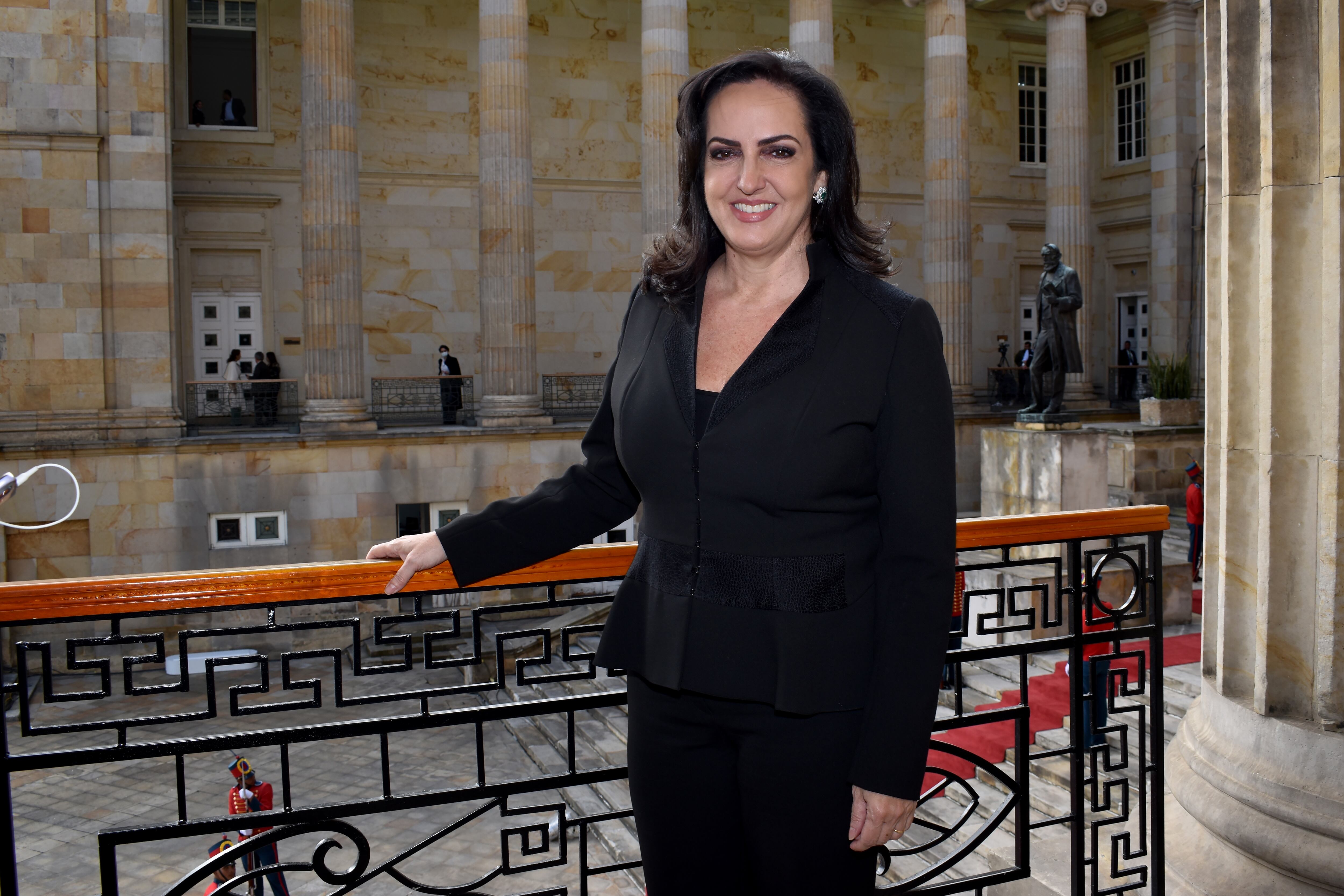 La senadora María Fernanda Cabal aseguró que algunos militantes del partido no pudieron votar en la encuesta.