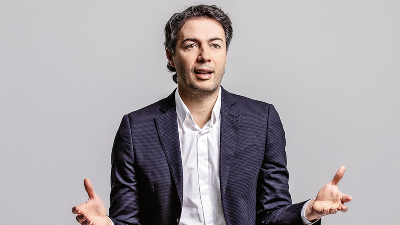 El exalcalde de Medellín Daniel Quintero será imputado junto a 12 exfuncionarios más el próximo 25 de marzo. Él pidió trasladar su proceso a Bogotá.