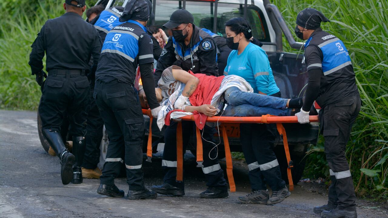Al menos 43 presos han muerto tras un motín en una cárcel ubicada en el centro de Ecuador. (Photo by Juan Carlos PEREZ / AFP)