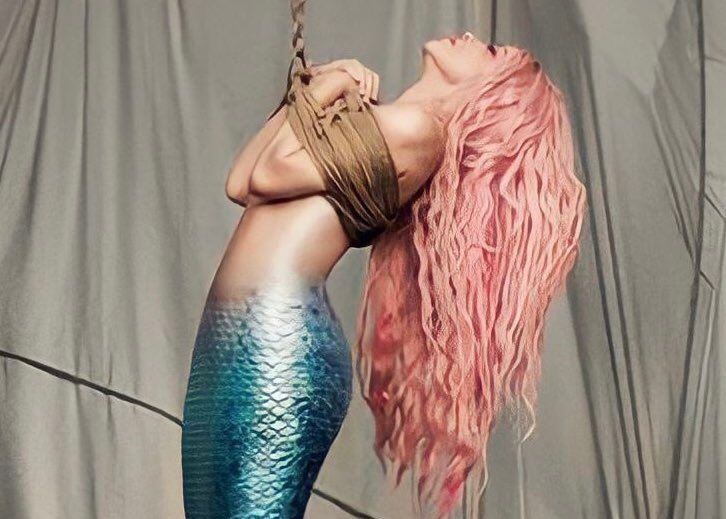 Esta sería la carátula de 'Copa Vacía', el que sería el próximo sencillo de Shakira en colaboración con Manuel Turizo.