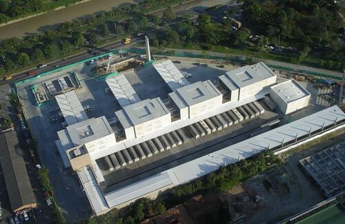 Oficinas Corporativas y Plataforma Logística, de  la Transportadora Comercial Colombia TCC (Medellín). El diseño arquitectónico lo hizo la empresa Dinpro S.A y la construcción, Construcciones y Servicios S.A. El jurado definió que “esta obra es el resultado de un excelente trabajo en equipo y configuración de elementos para un logro integral y unificado, donde la estética es el aspecto preponderante, en medio de un marco industrial y comercial, que profundizó y arriesgó en el campo artístico”.