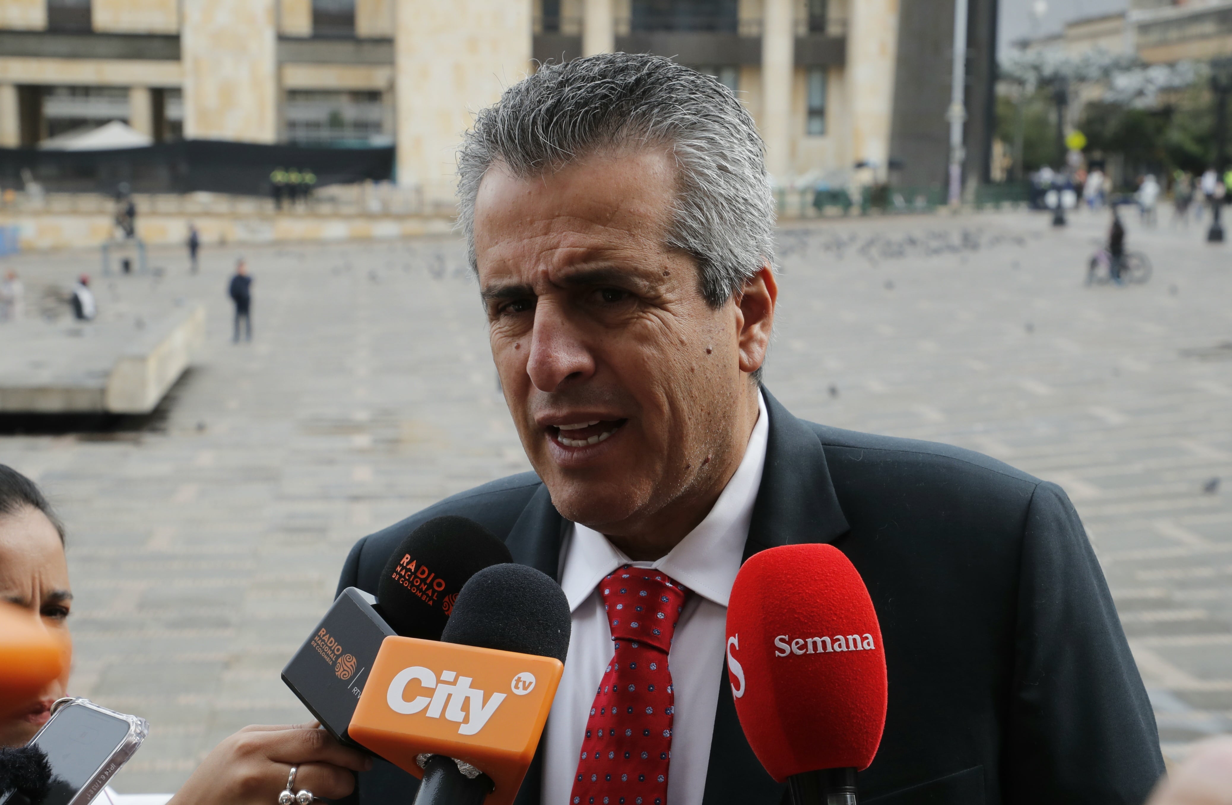 Ministro del Interior Luis Fernando Velasco