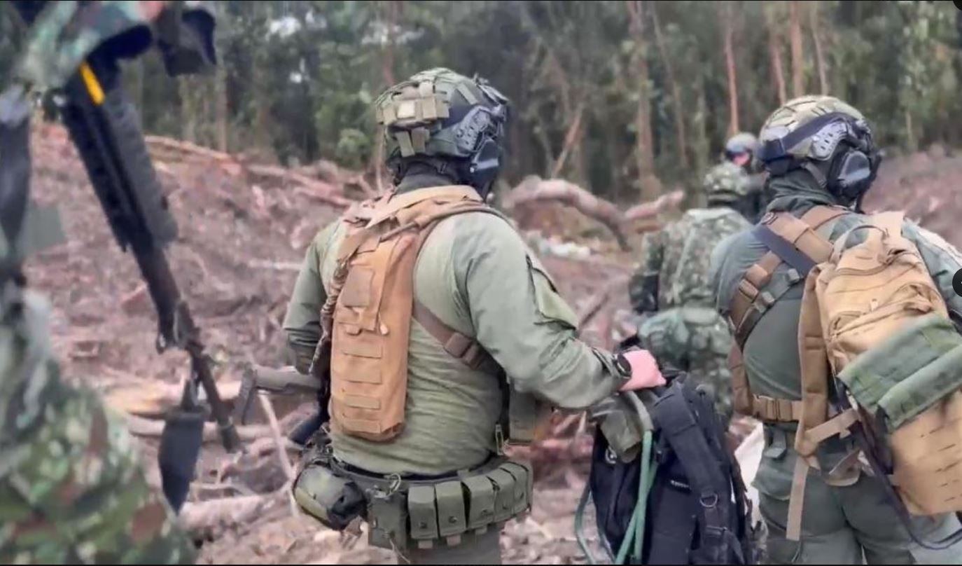 El Ejército ha seguido la orden del presidente Gustavo Petro de bombardear los campamentos de las disidencias en el Guaviare.