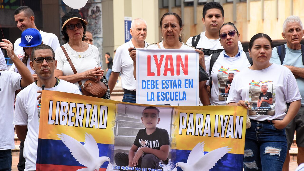 Plantón en la URI de la Fiscalía por la liberación de Lyan.
