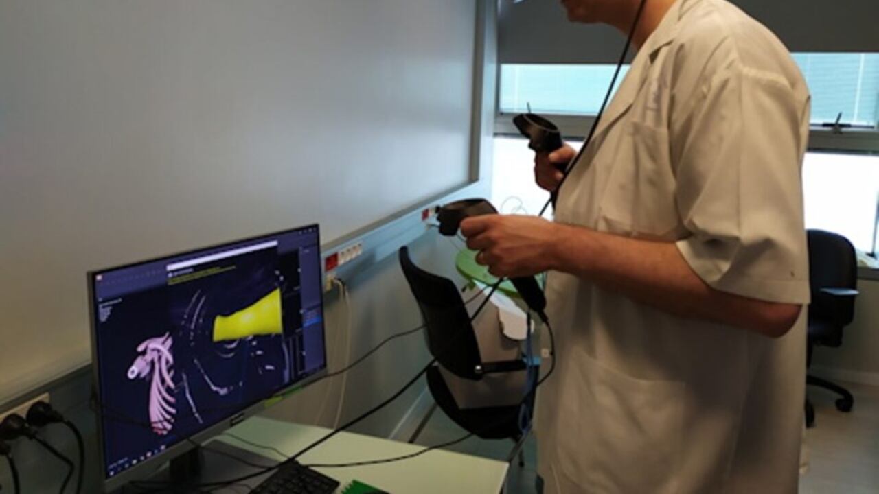Un equipo de anestesiólogos del Centro Médico Tel Aviv Sourasky, en Israel, está utilizando tecnología en 3D para poder ensayar la mejor anestesia en pacientes de alto riesgo antes de una operación.