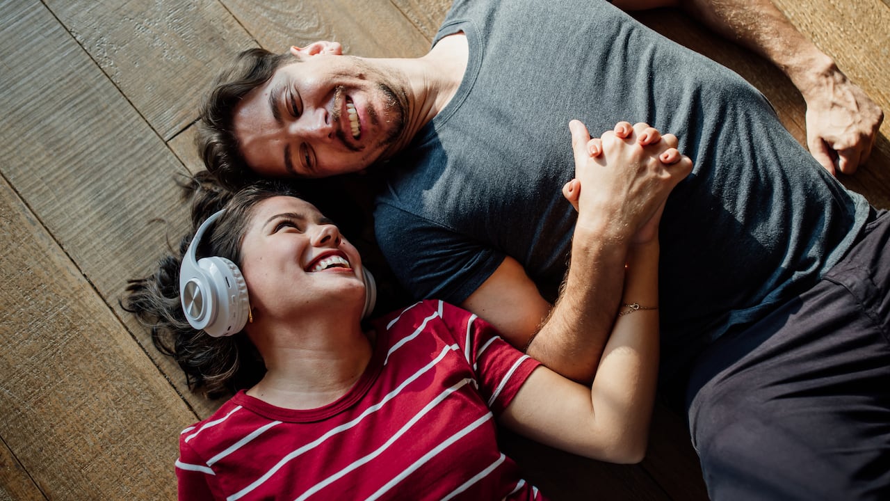 Los algoritmos han hablado: estas cinco canciones son las mejores para expresar amor en una relación.