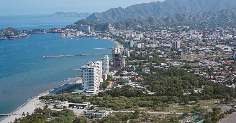 Canal de Isabel II tomó a Colombia como cabeza de playa para expandirse por América Latina. En pocos años terminó controlando la Triple A de Barranquilla, Metroaguas de Santa Marta y otras empresas más. Ahora hay dudas de la forma cómo lo hizo.