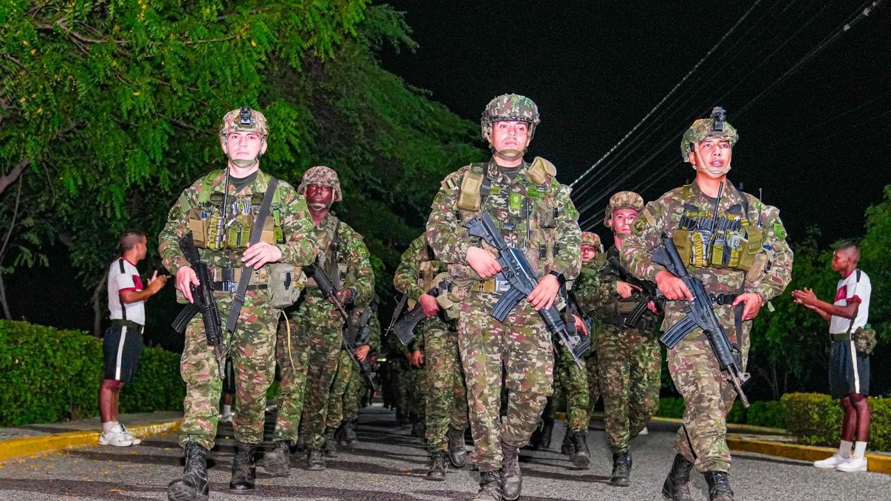 Ejército hace presencia en la Troncal del Caribe.