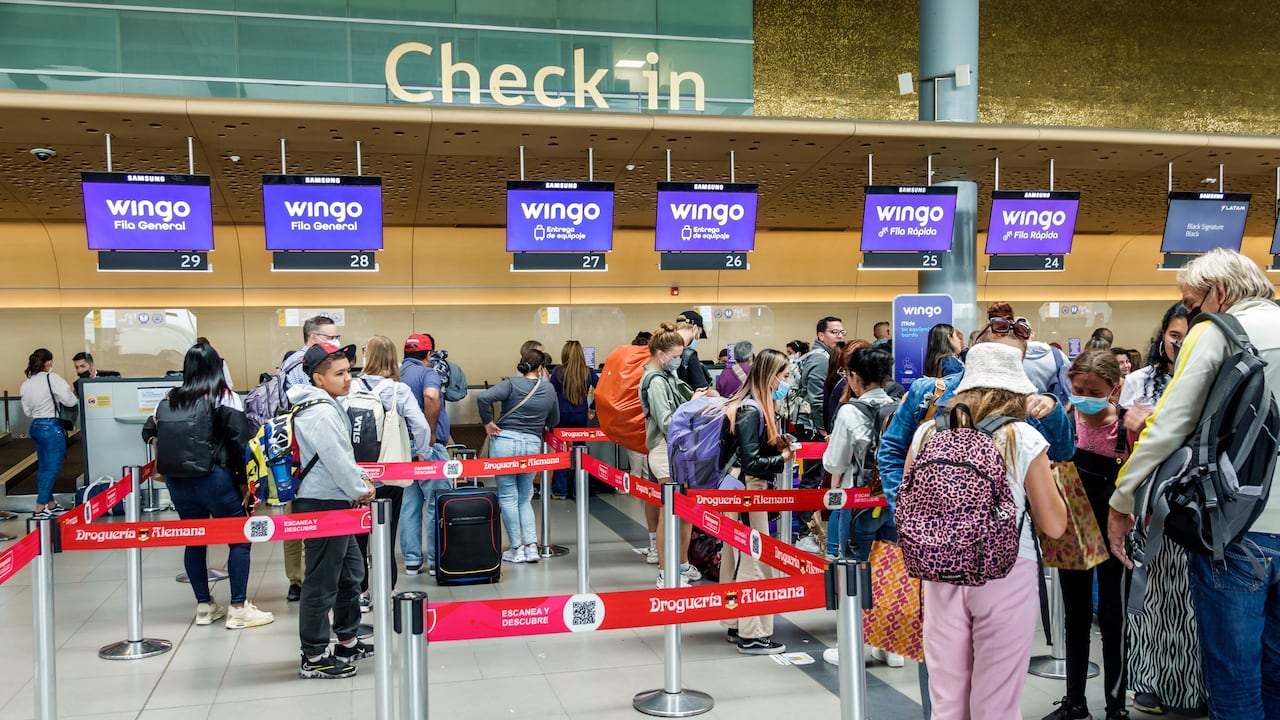 En los últimos días se han presentado varios casos de personas que han demorado horas para poder superar los filtro migratorios.