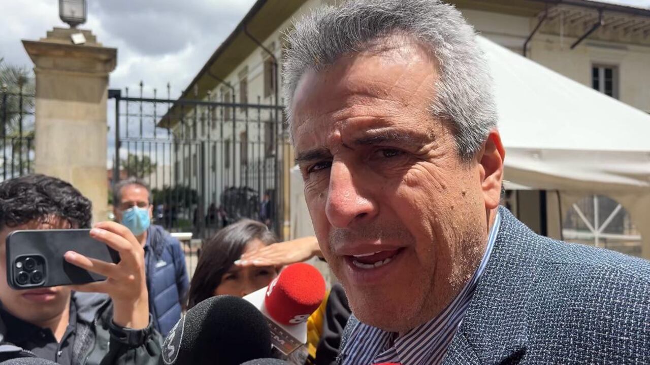 Luis Fernando Velasco ministro del Interior