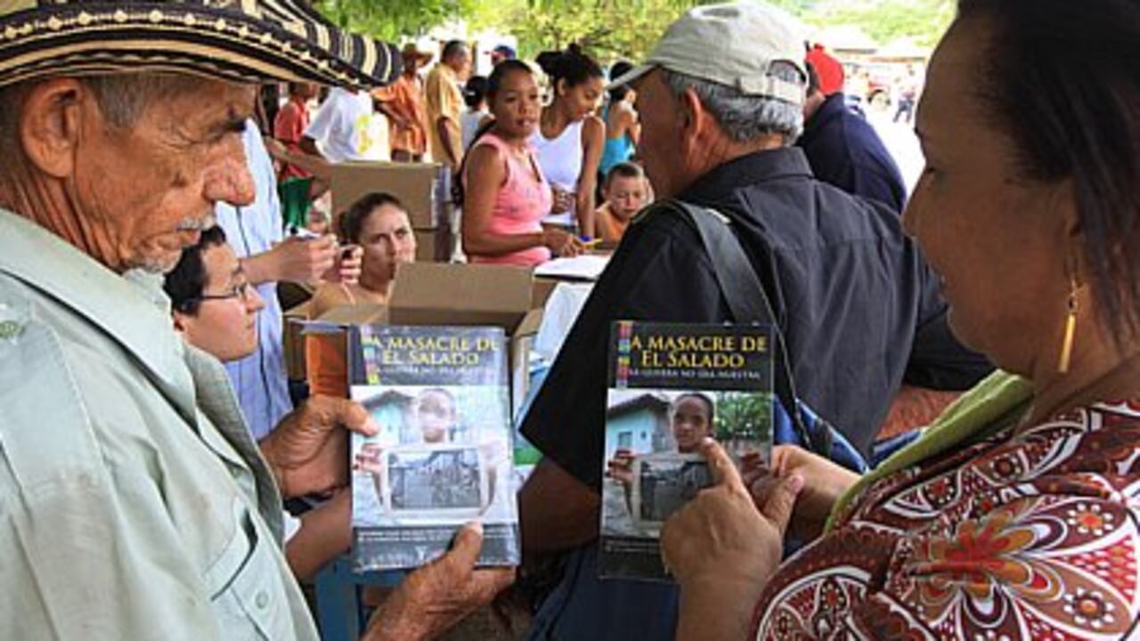 La Comisión de Memoria Histórica, encargada de escribir la historia del conflicto armado colombiano construyó un relato, que ha debido hacerse hace tiempo, sobre una de las más horrendas e indiscriminadas atrocidades en la historia colombiana, la de El Salado.
