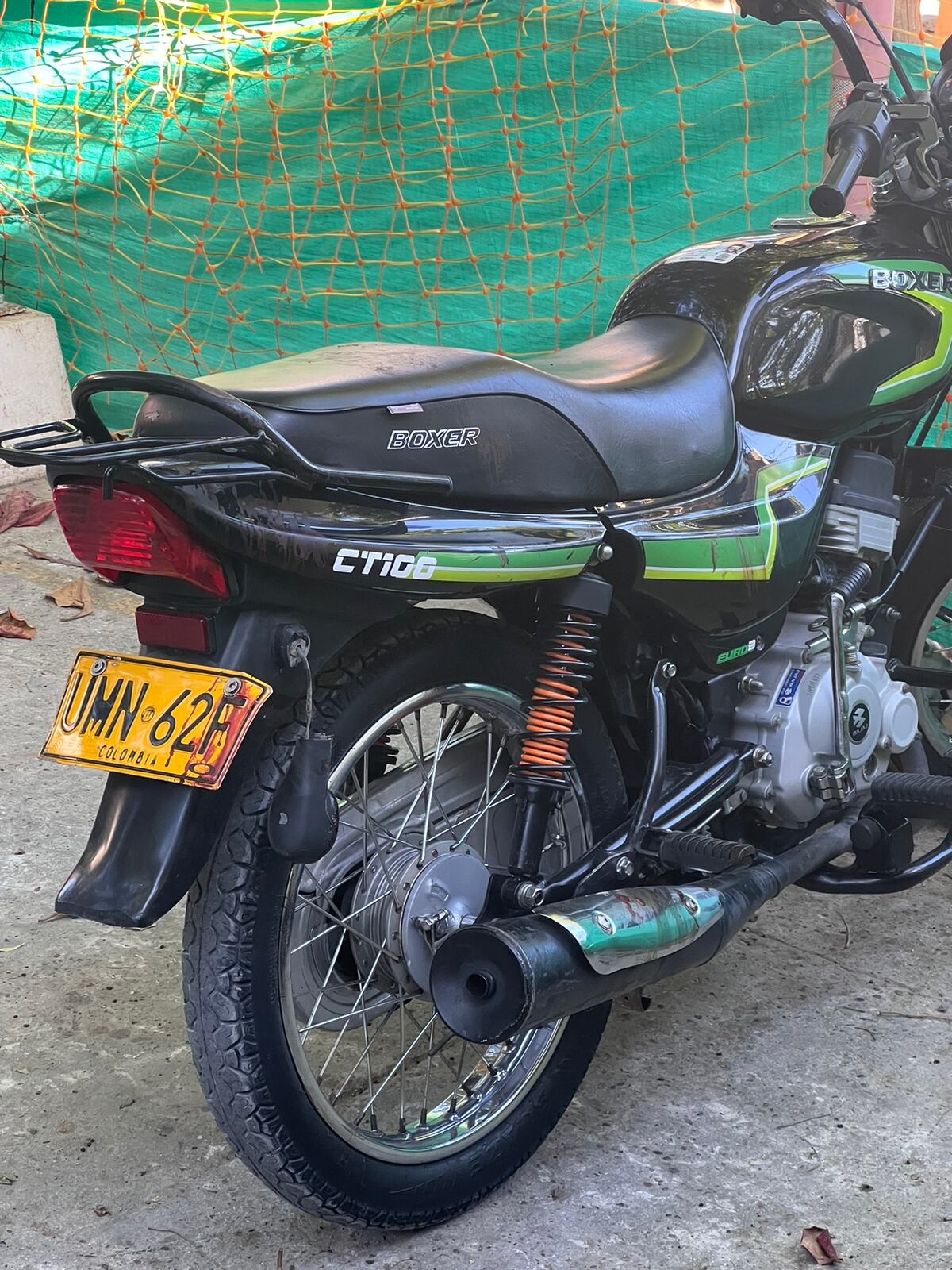 La otra persona capturada deberá responder ante un juez por los hechos cometidos.