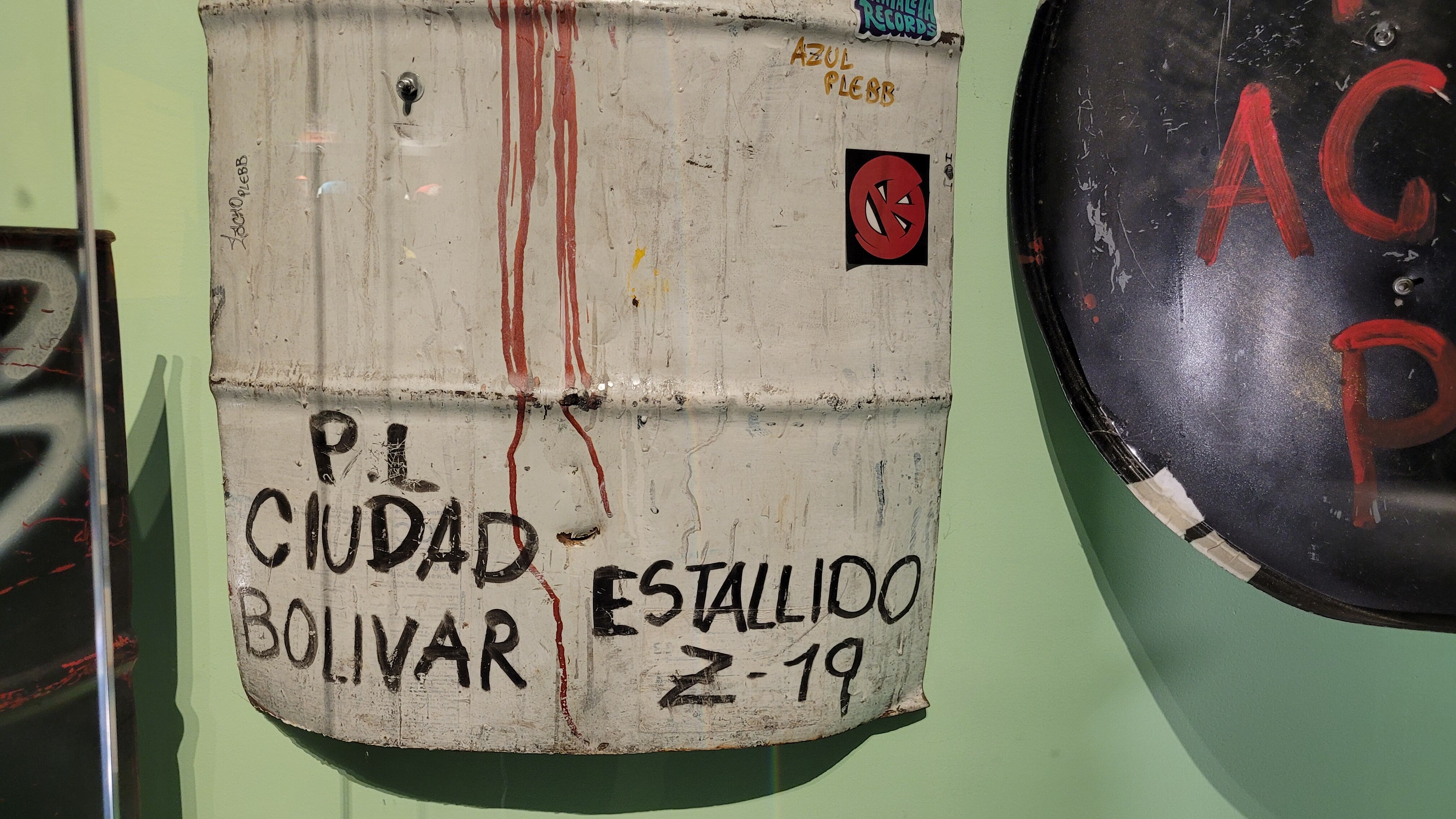 Polémica por piezas que harían apología a la Primera Línea en el Museo Nacional