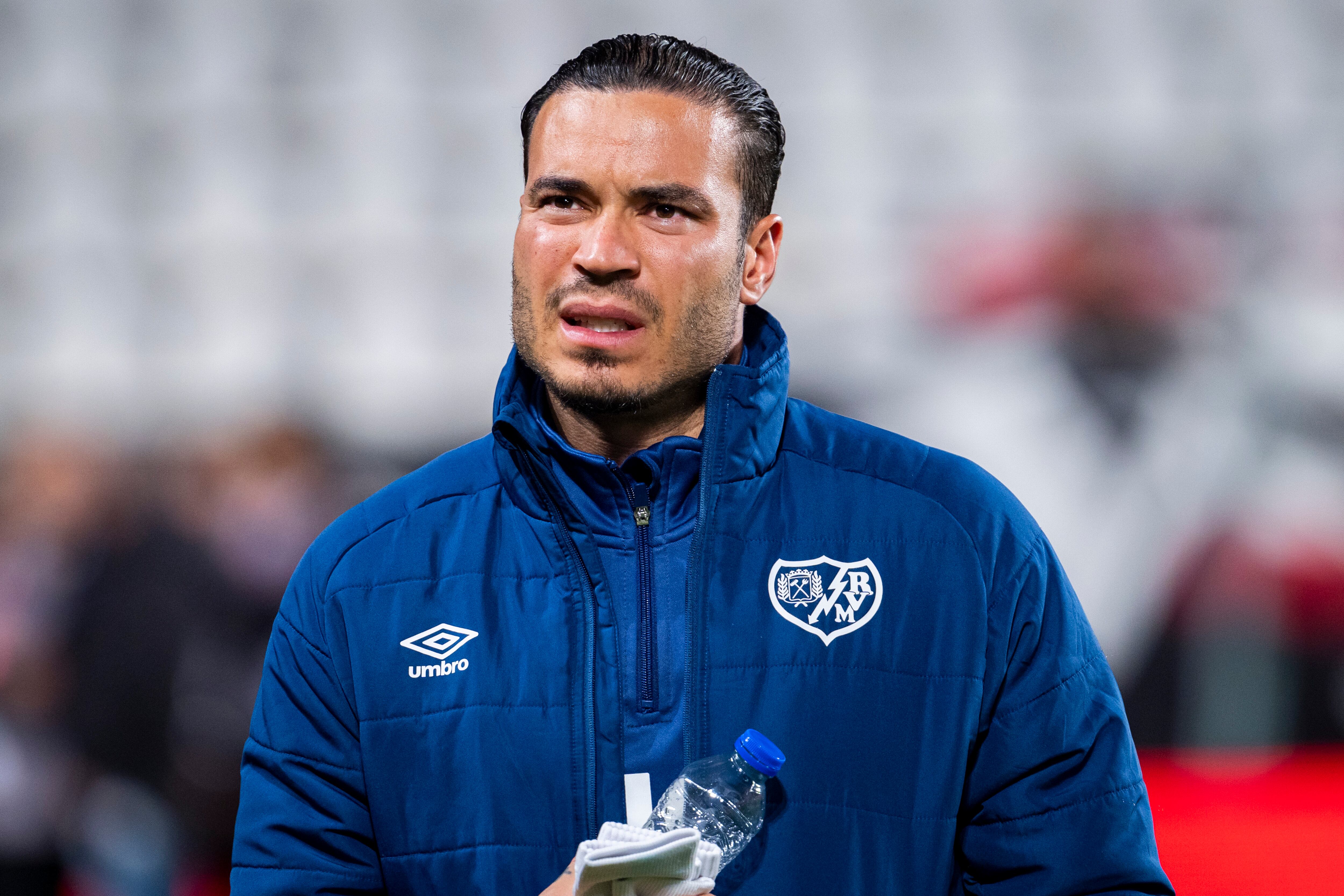 Raul de Tomas of Rayo Vallecano enters the field during the La Liga EA Sports 2024/25 football match between Rayo Vallecano and UD Las Palmas at Estadio de Vallecas in Madrid, Spain, on November 8, 2024. (Photo by Alberto Gardin/NurPhoto via Getty Images)