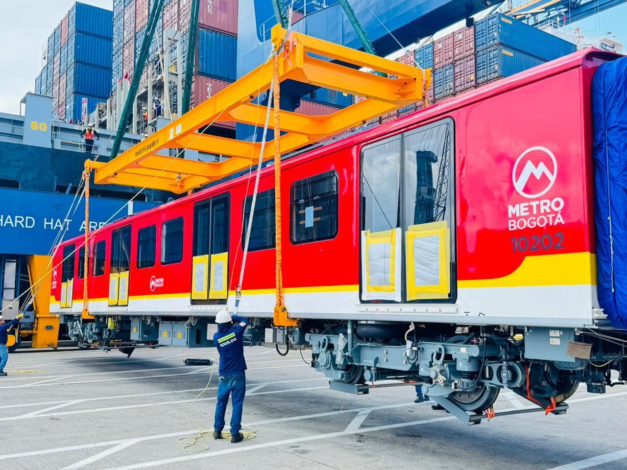 Ya está en Colombia el segundo tren del metro de Bogotá.