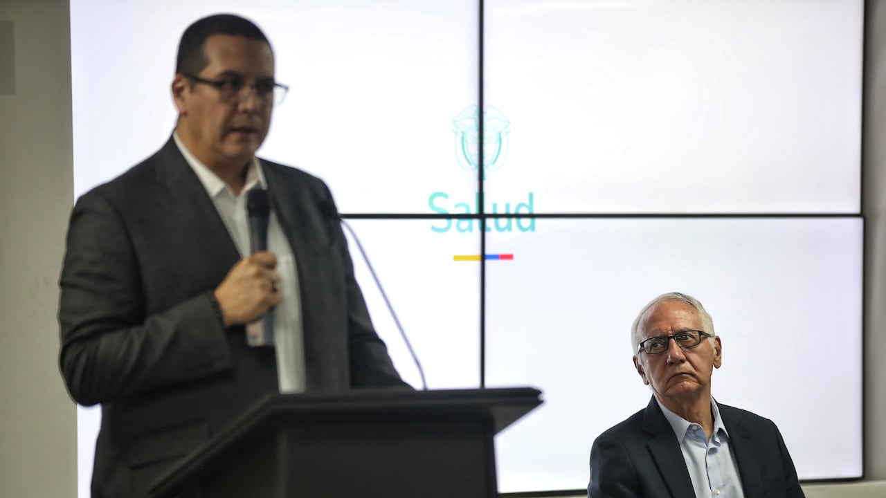 Rueda de prensa La salud, un asunto de todos
Superintendente de salud Giovanni Rubiano
Ministro de salud Guillermo Jaramillo