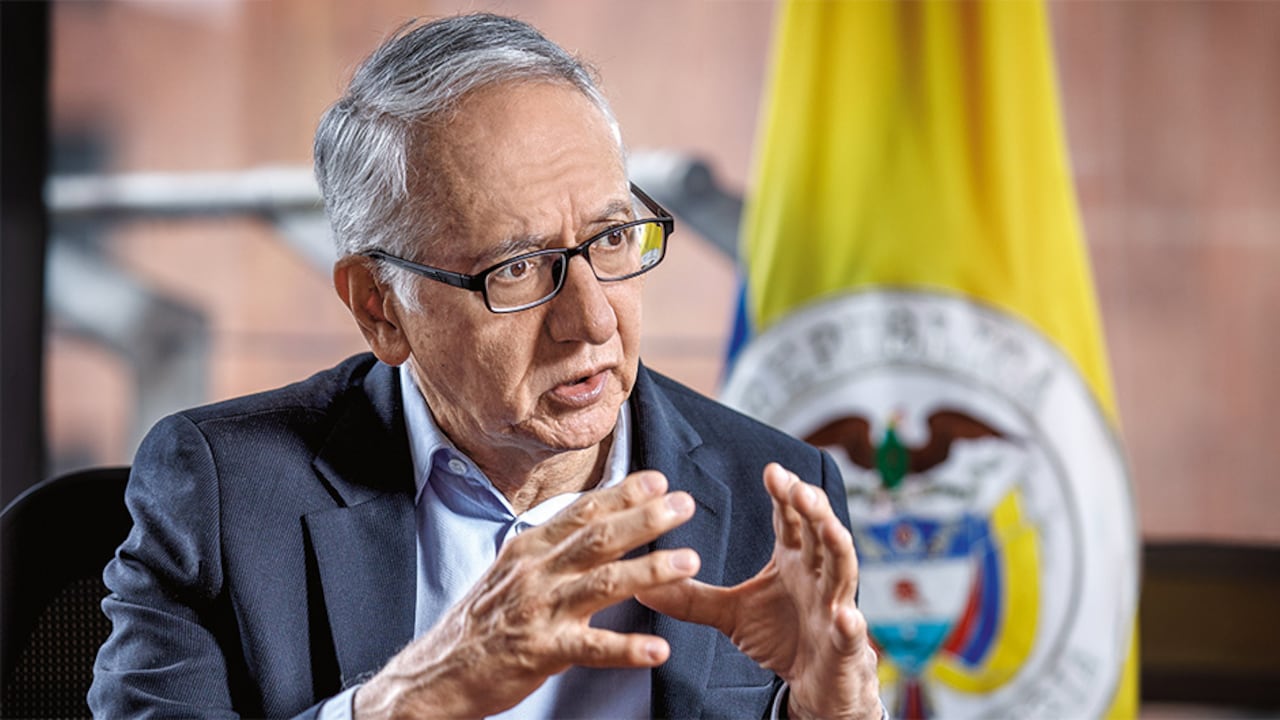 Guillermo Alfonso Jaramillo, ministro de Salud