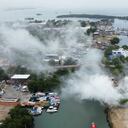 La nube de humo cubrió varios sectores de la ciudad.